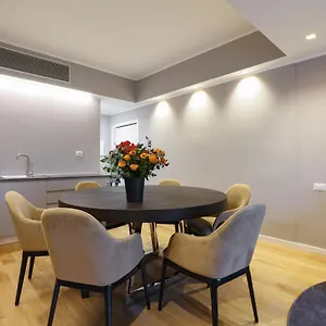 Prestige Boutique -piazza Duomo , Milaan Italië